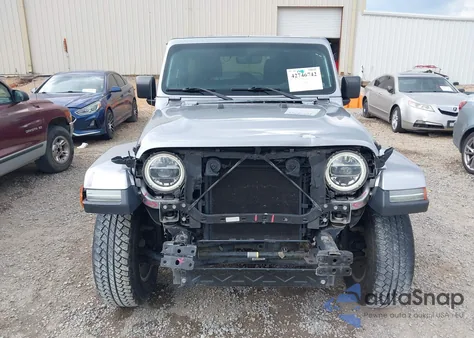 2018 Jeep Wrangler Unlimited Sahara 4X4 из США, поврежденный, VIN 1C4HJXEG7JW123355